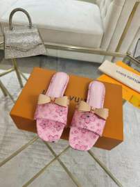 Picture of Louis Vuitton Slippers _SKULVsz35-43jyh0703604